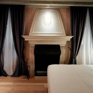 ca-dei-proverbi-suites.hotelinveneto.com/